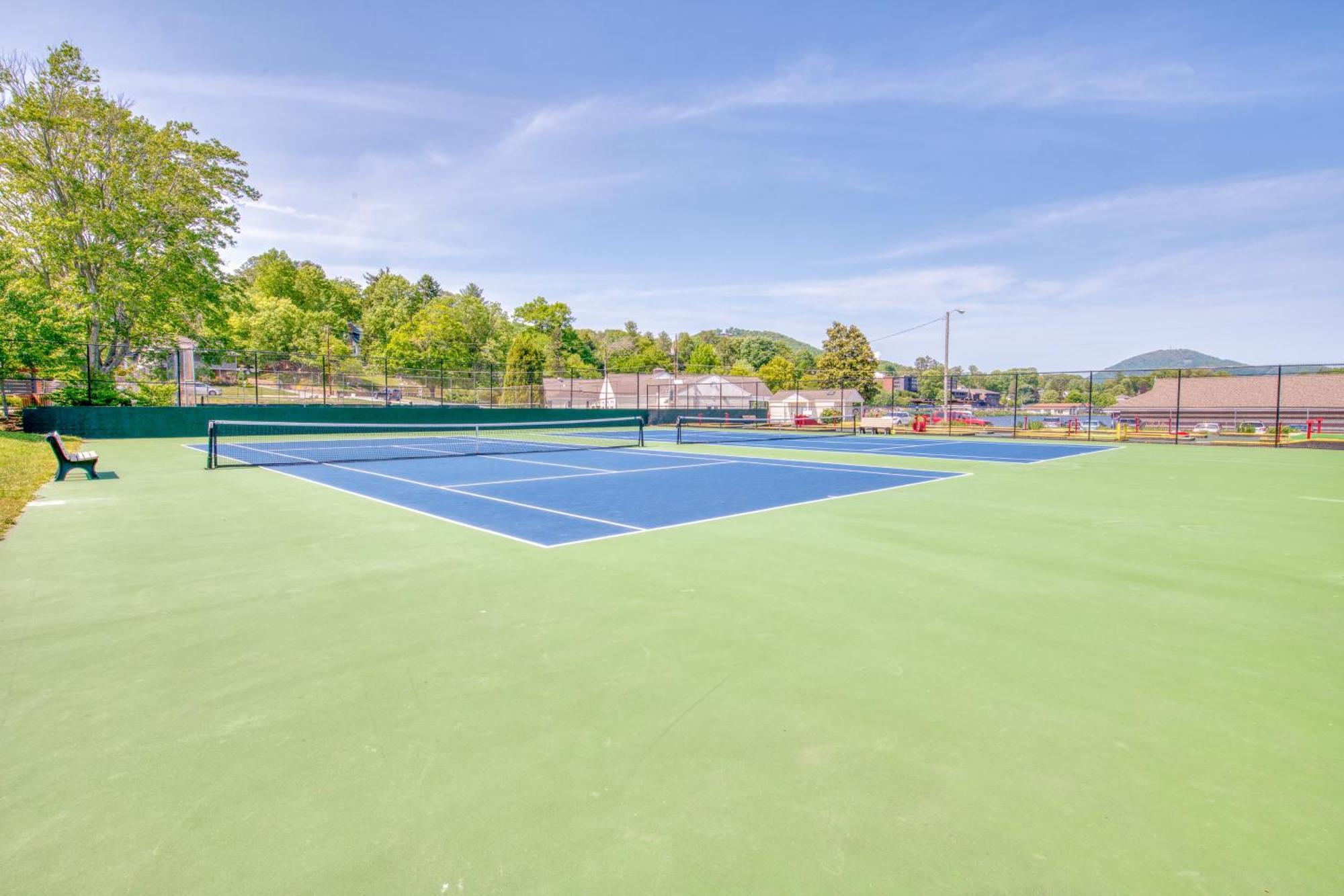 Campground Apts Lake Junaluska الغرفة الصورة