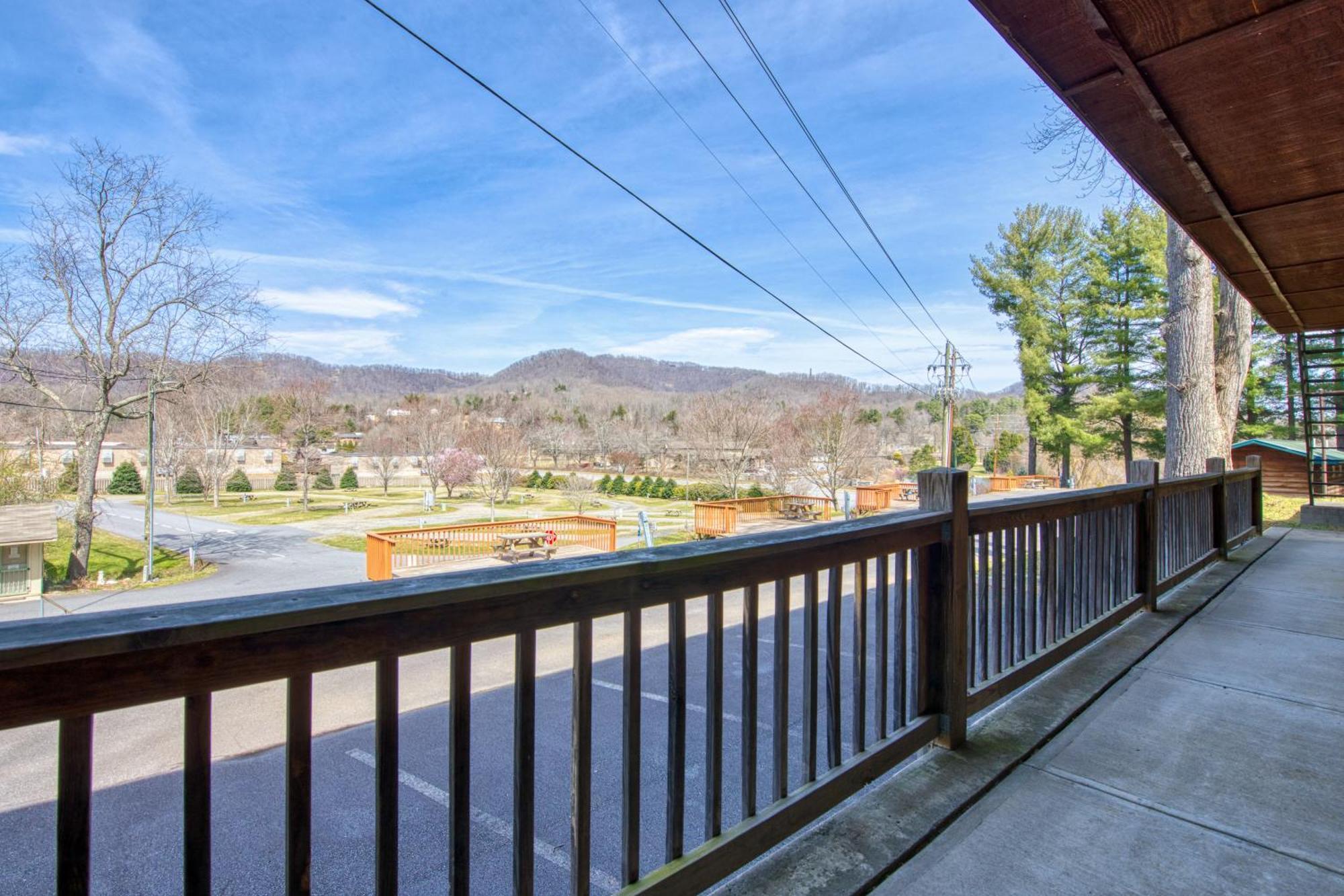 شقة Campground Apts Lake Junaluska الغرفة الصورة