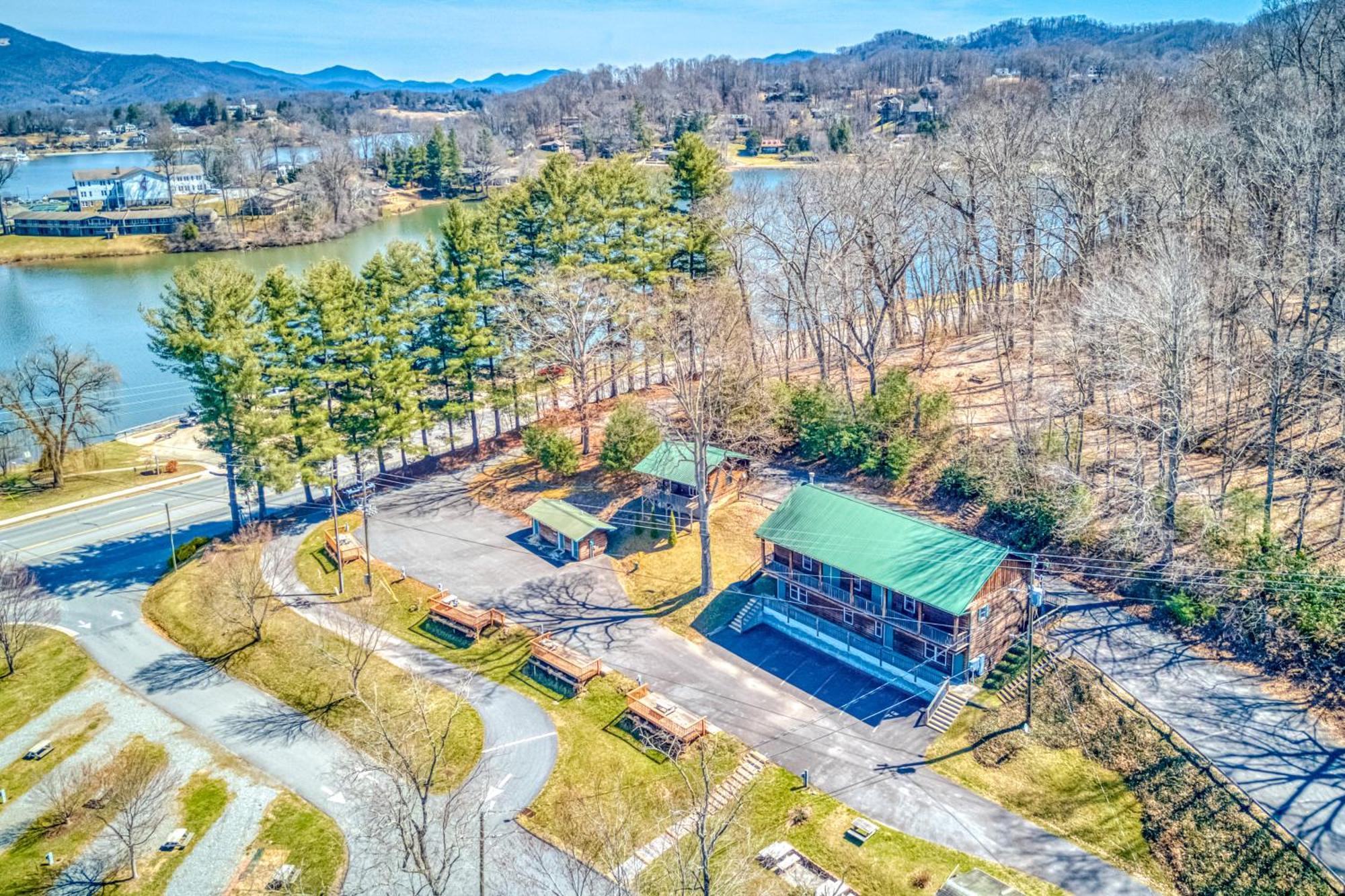 شقة Campground Apts Lake Junaluska الغرفة الصورة